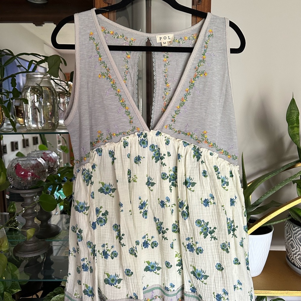 POL Gray Floral Embroidered Top
